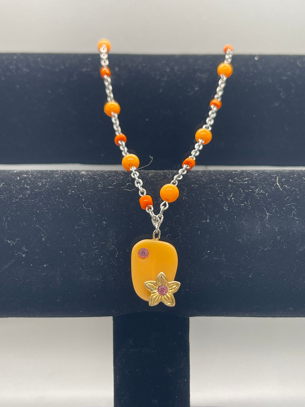 Orange blossom necklace ￼