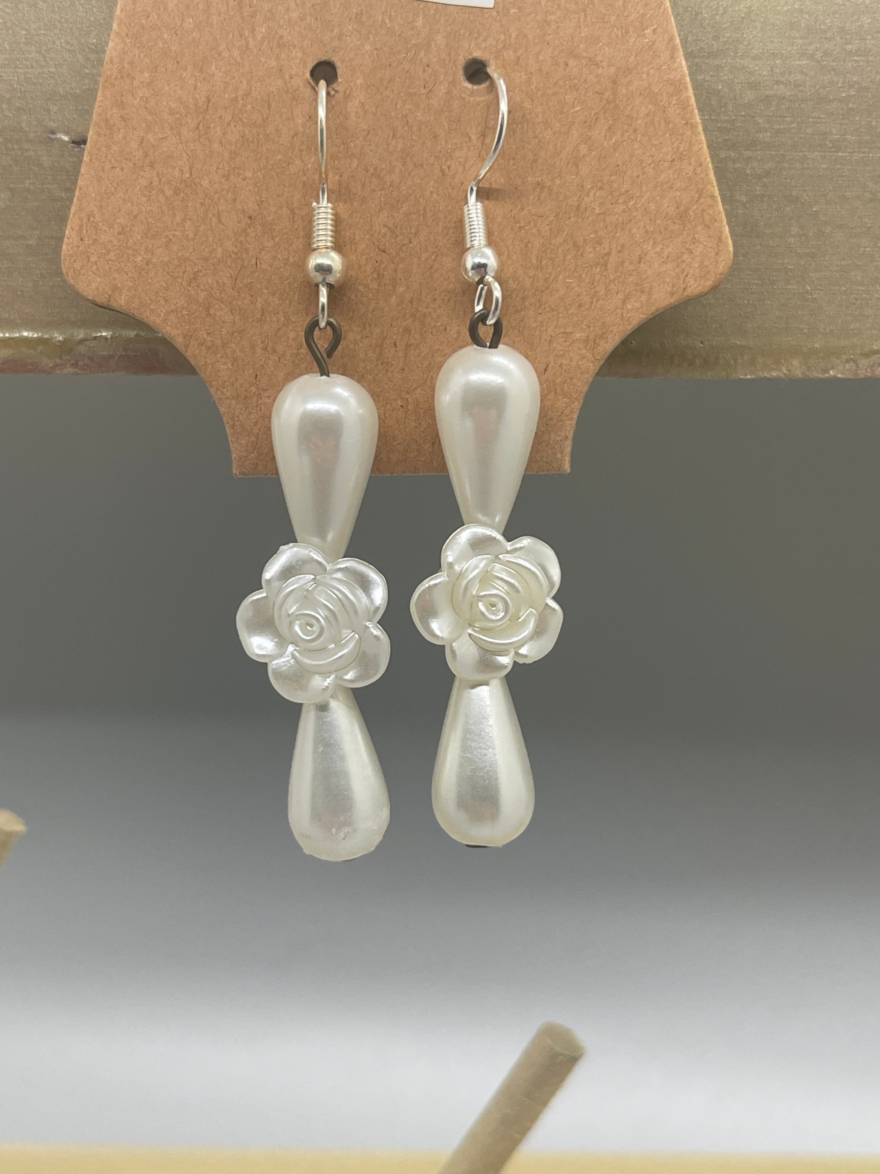 Plastic Pearl Drip Earrings